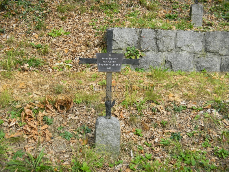 Linz Soldatenfriedhof C23.JPG