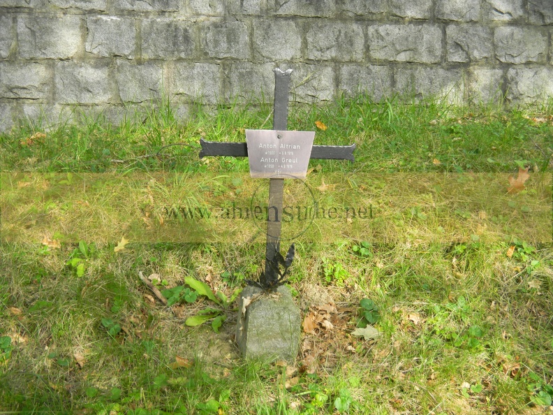 Linz Soldatenfriedhof034.JPG